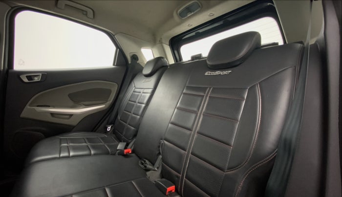 2014 Ford Ecosport 1.5 TITANIUMTDCI OPT, Diesel, Manual, 77,763 km, Right Side Rear Door Cabin
