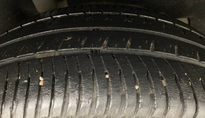 2014 Ford Ecosport 1.5 TITANIUMTDCI OPT, Diesel, Manual, 77,763 km, Right Rear Tyre Tread