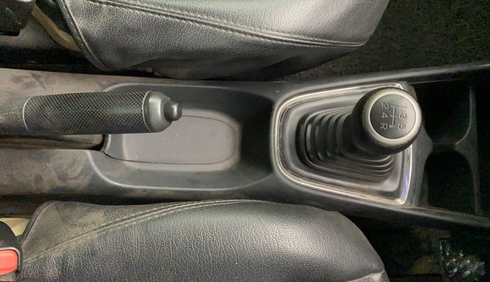 2019 Honda Amaze 1.5L I-DTEC VX, Diesel, Manual, 1,40,906 km, Gear Lever