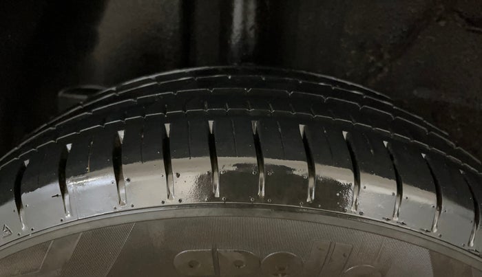 2021 Tata PUNCH ACCOMPLISHED MT, Petrol, Manual, 26,747 km, Right Rear Tyre Tread