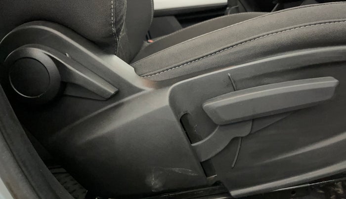 2021 Tata PUNCH ACCOMPLISHED MT, Petrol, Manual, 26,747 km, Driver Side Adjustment Panel