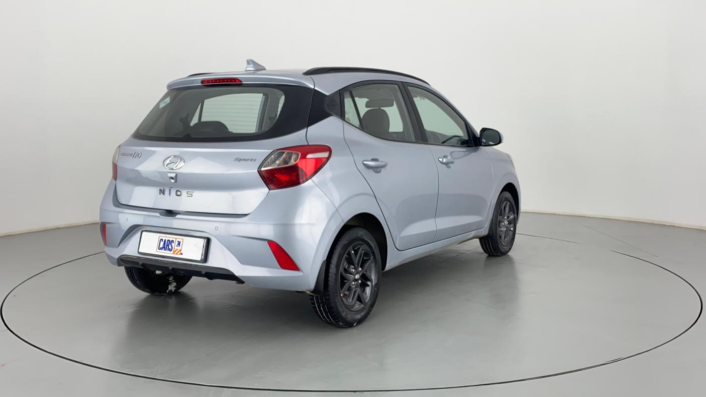 2021 Hyundai GRAND I10 NIOS SPORTZ CNG MT, CNG, Manual, 28,955 km, Right Back Diagonal