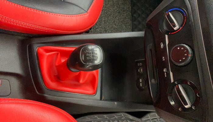 2017 Hyundai i20 Active 1.2 S, Petrol, Manual, 76,199 km, Gear Lever