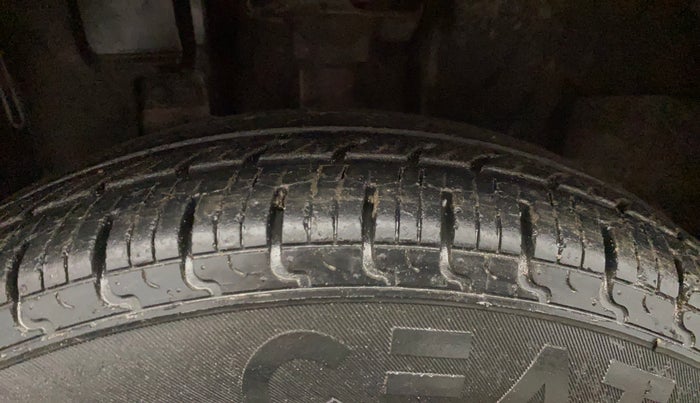 2018 Datsun Redi Go T (O), Petrol, Manual, 20,155 km, Left Front Tyre Tread