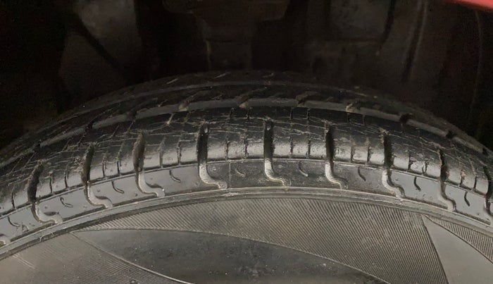 2018 Datsun Redi Go T (O), Petrol, Manual, 20,155 km, Right Front Tyre Tread