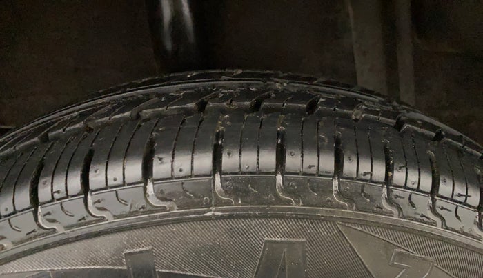 2018 Datsun Redi Go T (O), Petrol, Manual, 20,155 km, Right Rear Tyre Tread