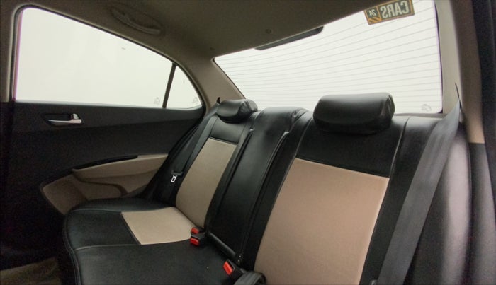 2016 Hyundai Xcent SX 1.2, Petrol, Manual, 56,652 km, Right Side Rear Door Cabin