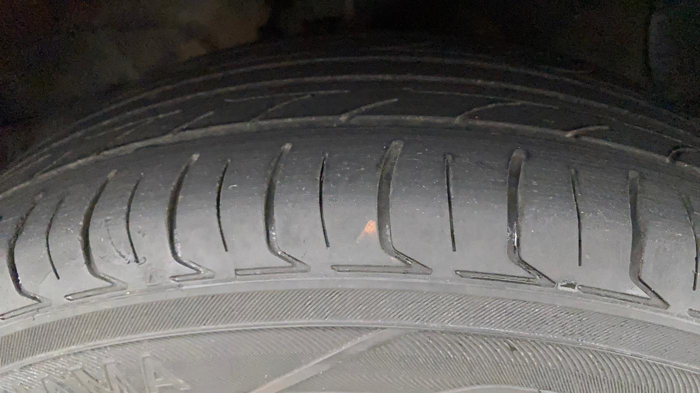 2016 Hyundai Xcent SX 1.2, Petrol, Manual, 56,652 km, Right Front Tyre Tread