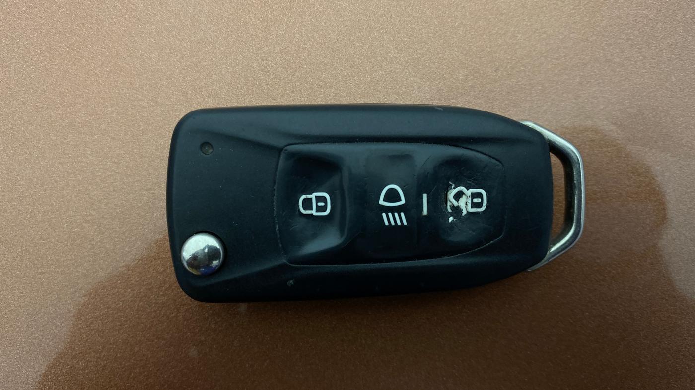 2017 Tata TIGOR XT PETROL, Petrol, Manual, 54,718 km, Key Close Up