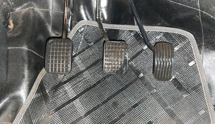 2019 Tata Tiago XZ PETROL, CNG, Manual, 83,500 km, Pedals