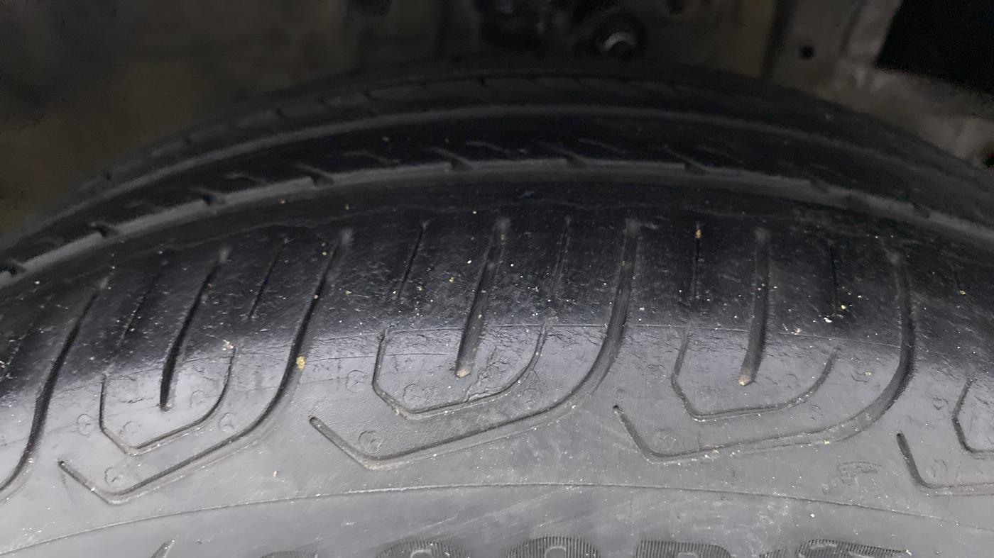2011 Honda City 1.5L I-VTEC V MT, Petrol, Manual, 1,14,079 km, Right Front Tyre Tread