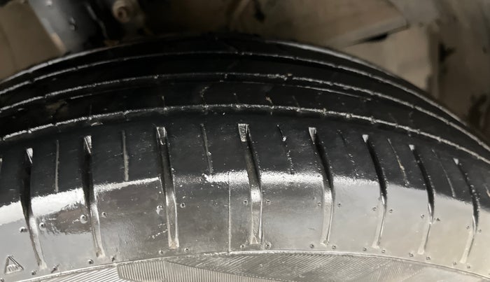 2022 Maruti Baleno DELTA PETROL 1.2, Petrol, Manual, 47,073 km, Right Front Tyre Tread