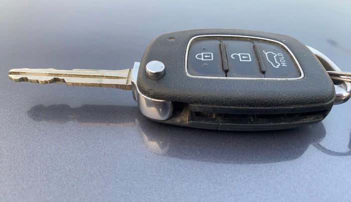 2016 Hyundai Elite i20 SPORTZ 1.2, Petrol, Manual, 42,104 km, Key Close Up