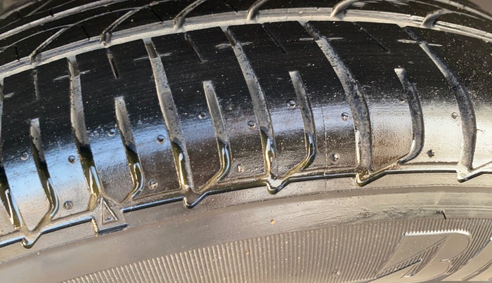 2016 Hyundai Elite i20 SPORTZ 1.2, Petrol, Manual, 42,104 km, Right Rear Tyre Tread