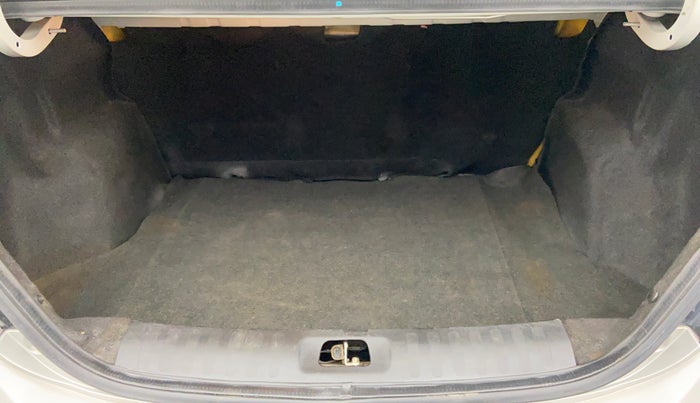 2014 Maruti Swift Dzire VDI BS IV, Diesel, Manual, 79,849 km, Boot Inside View