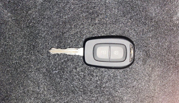 2023 Nissan MAGNITE XL, Petrol, Manual, 41,704 km, Key Close Up