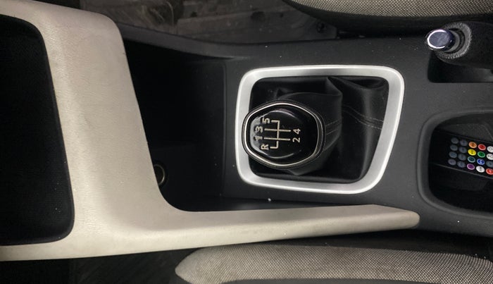 2023 Nissan MAGNITE XL, Petrol, Manual, 41,704 km, Gear Lever