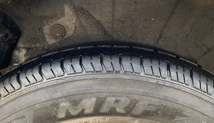 2013 Hyundai i10 MAGNA 1.2, Petrol, Manual, 41,167 km, Right Rear Tyre Tread