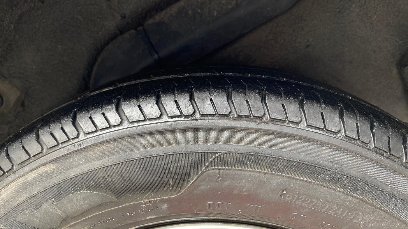 2013 Hyundai i10 MAGNA 1.2, Petrol, Manual, 41,167 km, Left Rear Tyre Tread