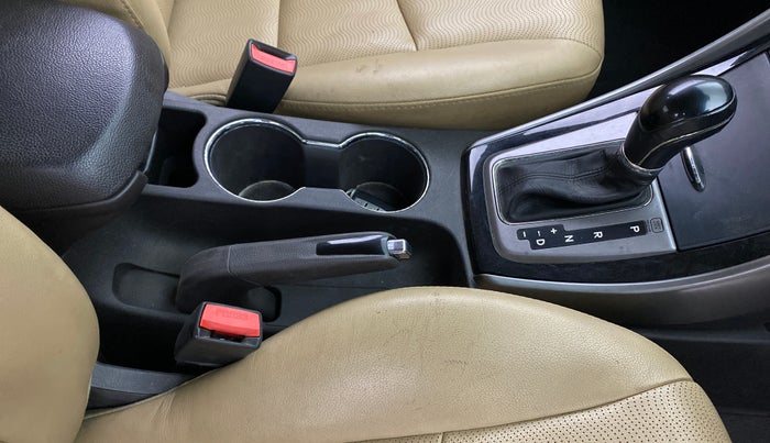 2013 Hyundai New Elantra 1.8 SX AT VTVT, Petrol, Automatic, 44,274 km, Gear Lever