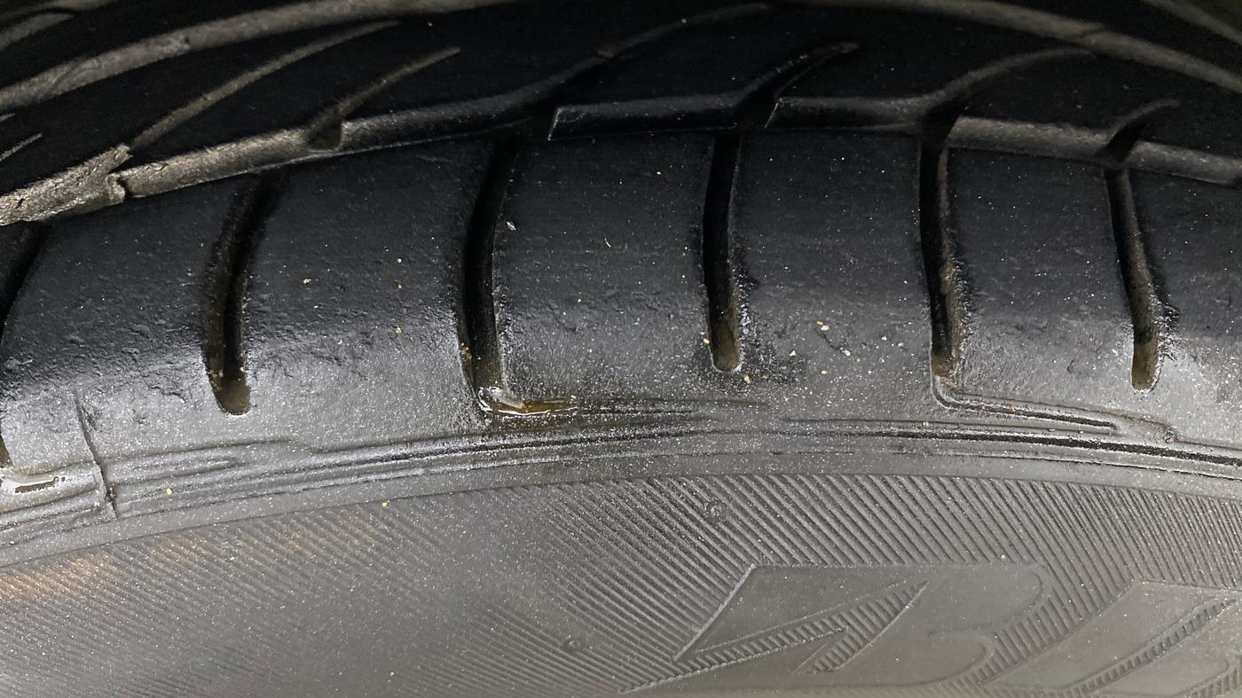 2013 Hyundai New Elantra 1.8 SX AT VTVT, Petrol, Automatic, 44,274 km, Right Front Tyre Tread