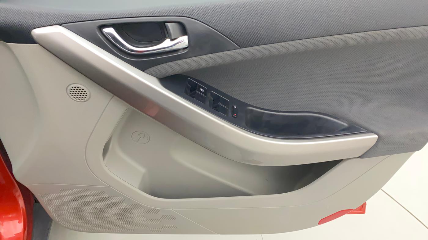 2019 Tata NEXON XZ PLUS PETROL, Petrol, Manual, 27,884 km, Driver Side Door Panels Control