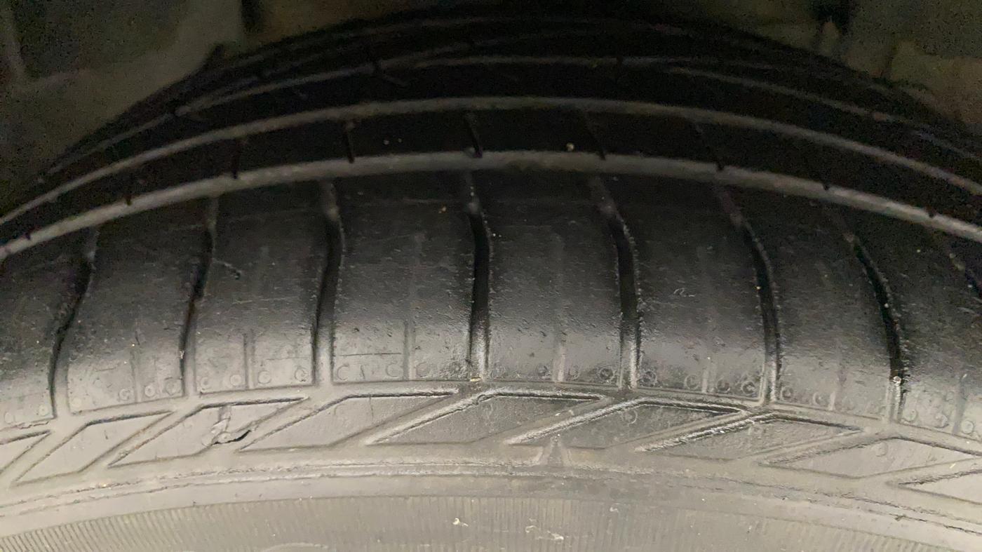 2019 Tata NEXON XZ PLUS PETROL, Petrol, Manual, 27,884 km, Right Front Tyre Tread