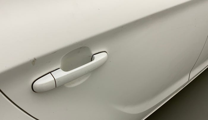 2010 Hyundai i20 MAGNA (O) 1.2, Petrol, Manual, 46,071 km, Right rear door - Minor scratches