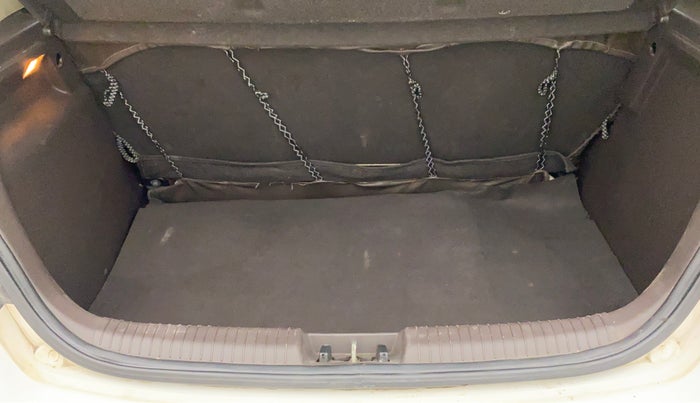 2010 Hyundai i20 MAGNA (O) 1.2, Petrol, Manual, 46,071 km, Boot Inside