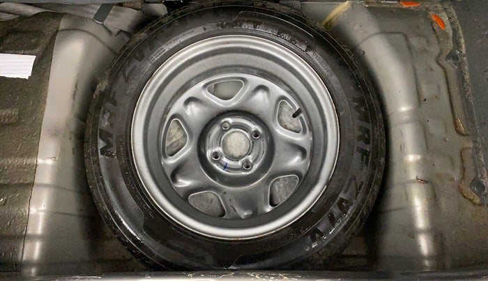 2014 Chevrolet Beat LT PETROL, Petrol, Manual, 39,800 km, Spare Tyre