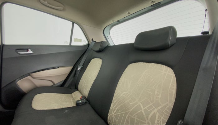 2016 Hyundai Grand i10 ASTA (O) 1.2 KAPPA VTVT, Petrol, Manual, 79,736 km, Right Side Rear Door Cabin