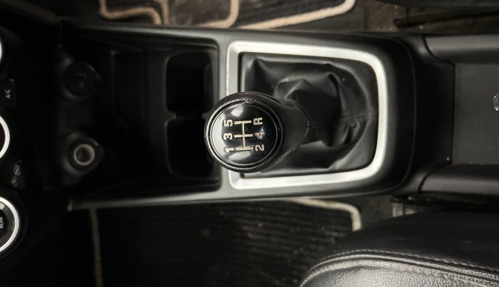 2018 Maruti Swift ZXI PLUS, Petrol, Manual, 51,153 km, Gear Lever