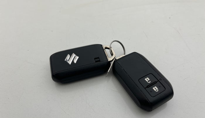 2018 Maruti Swift ZXI PLUS, Petrol, Manual, 51,153 km, Key Close Up