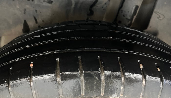 2018 Maruti Swift ZXI PLUS, Petrol, Manual, 51,153 km, Left Rear Tyre Tread