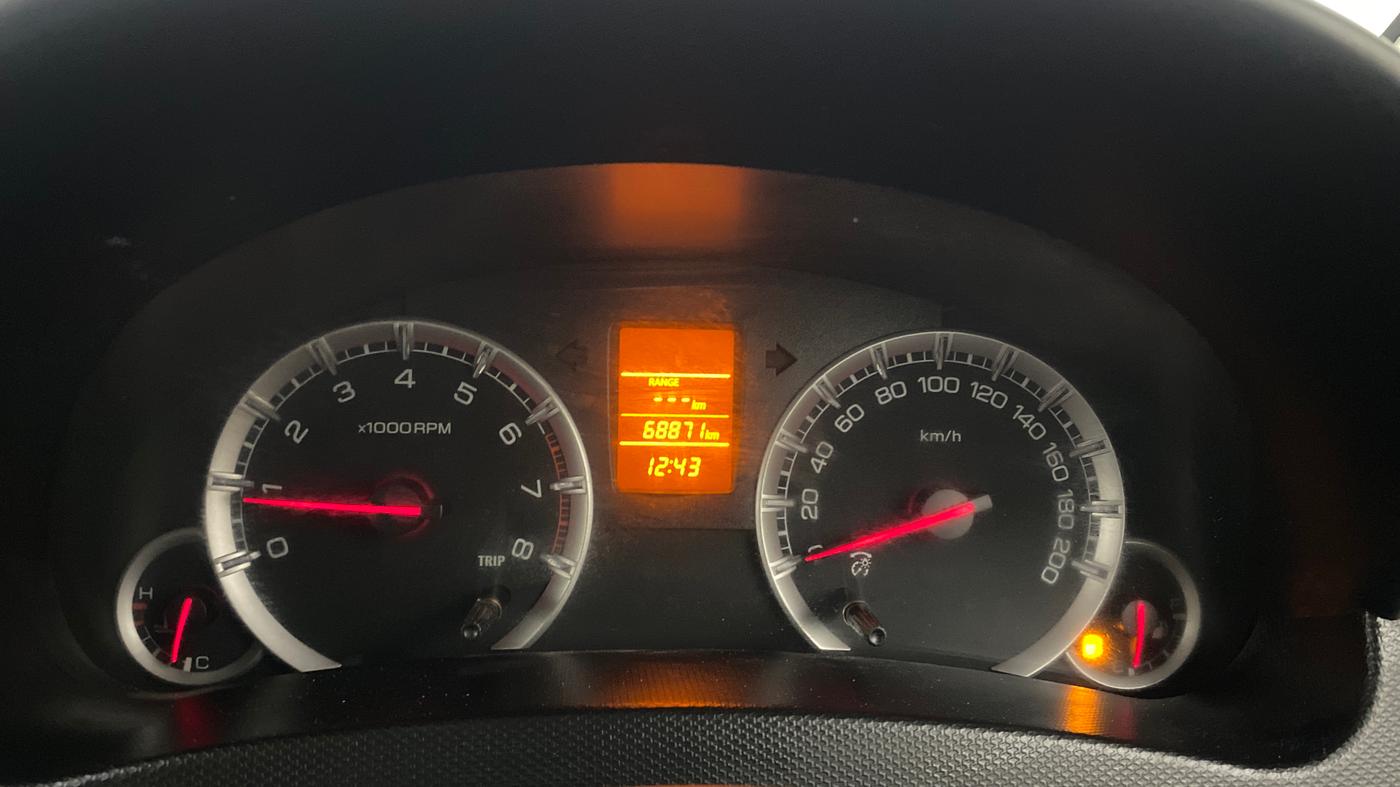 2013 Maruti Swift VXI, Petrol, Manual, 68,831 km, Odometer Image