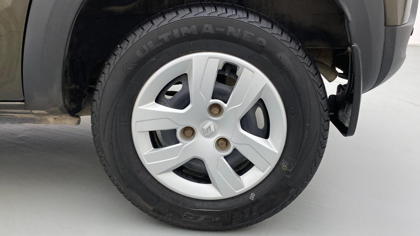 2016 Renault Kwid RXT 1.0 EASY-R AT OPTION, Petrol, Automatic, 20,403 km, Left Rear Wheel