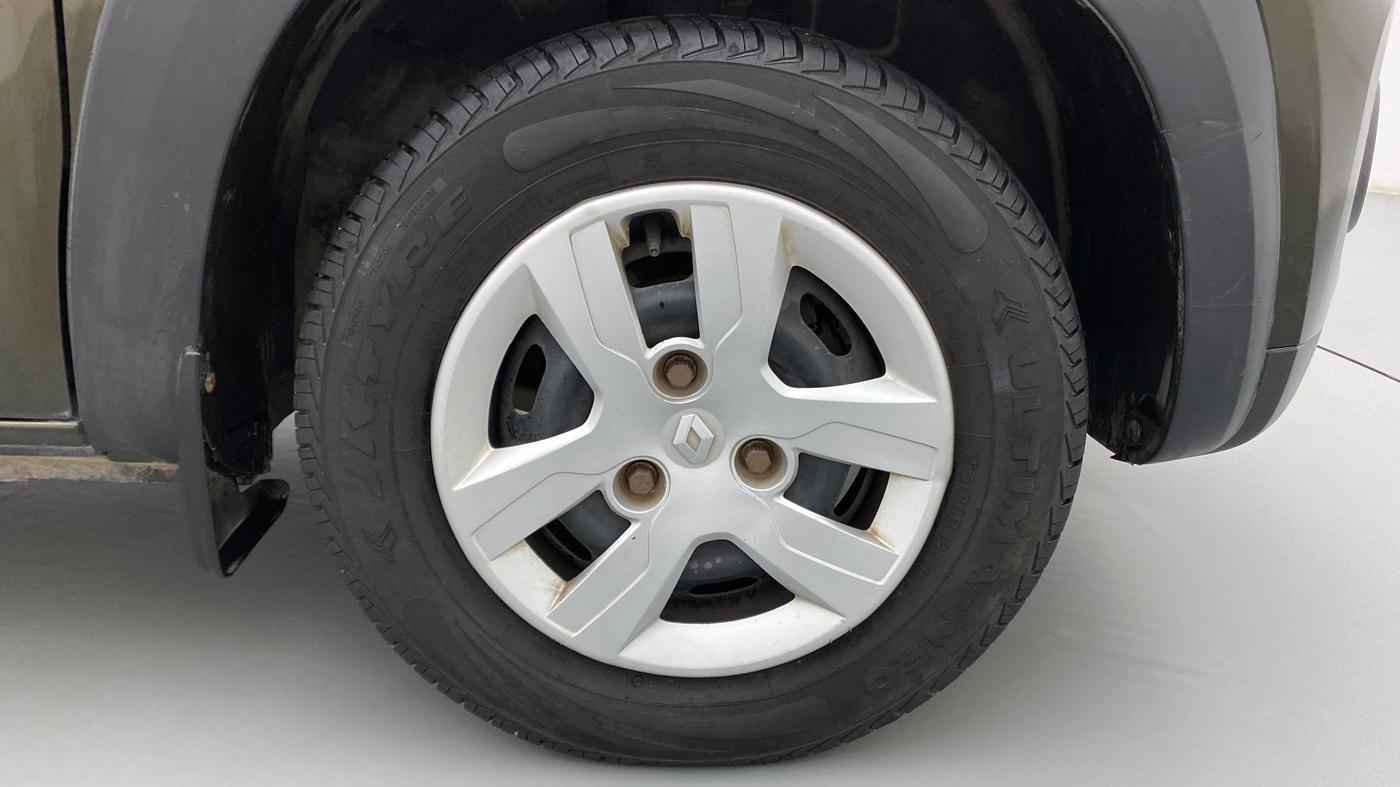 2016 Renault Kwid RXT 1.0 EASY-R AT OPTION, Petrol, Automatic, 20,403 km, Right Front Wheel