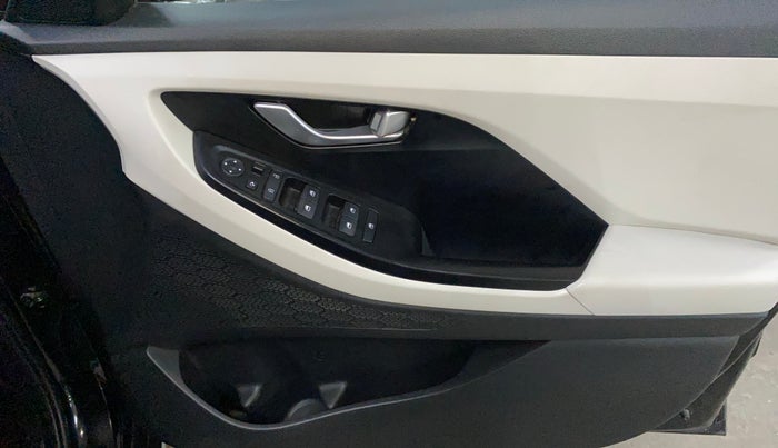 2021 Hyundai Creta SX 1.5 PETROL, Petrol, Manual, 45,577 km, Driver Side Door Panels Control