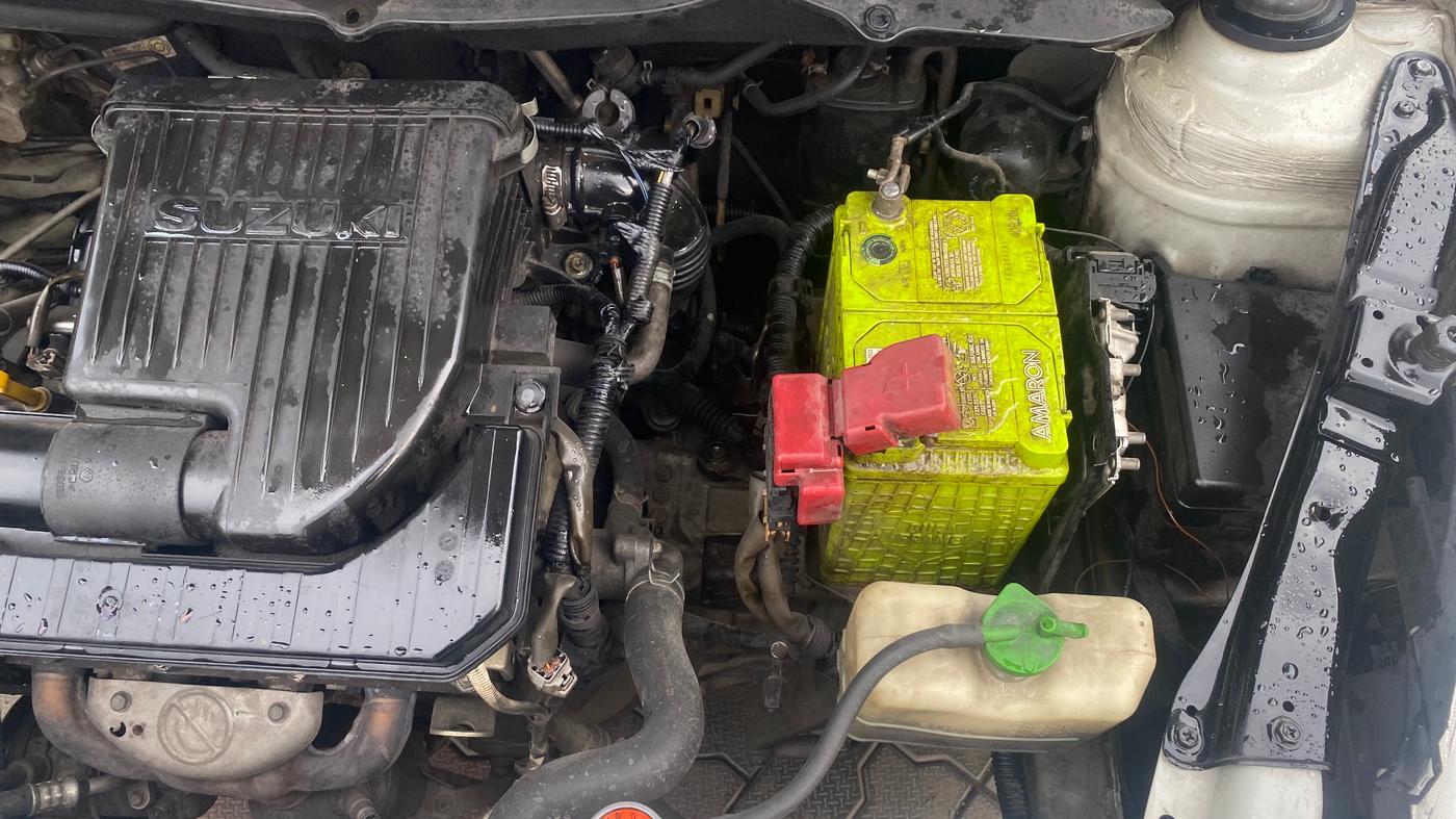 2013 Maruti Swift VXI, Petrol, Manual, 70,230 km, Engine View - Left