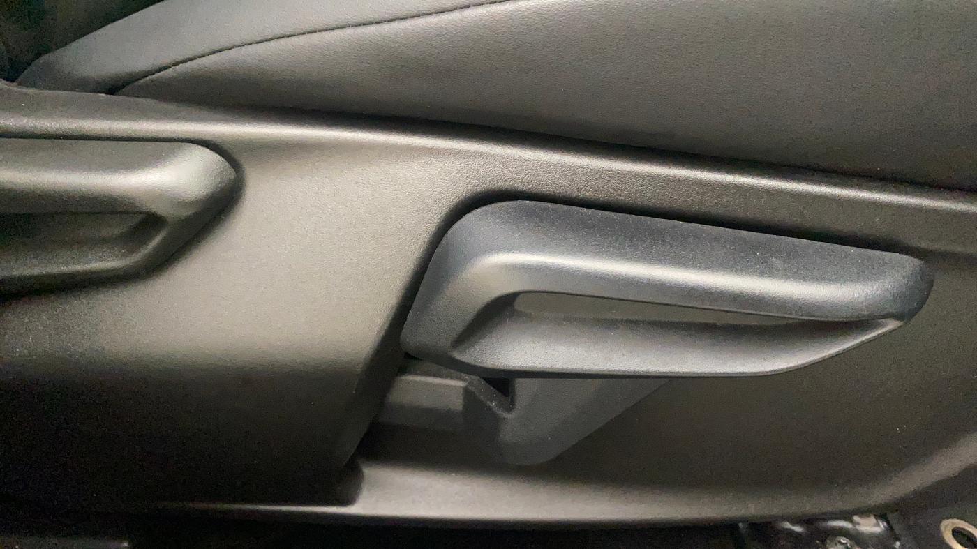 2022 Tata NEXON XZA PLUS (O) PETROL DARK EDITION, Petrol, Automatic, 18,300 km, Driver Side Adjustment Panel