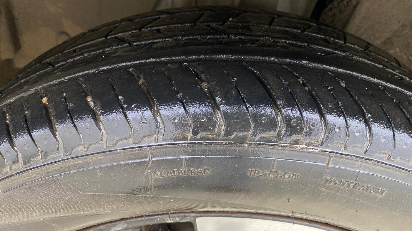 2022 Nissan MAGNITE XV TURBO, Petrol, Manual, 22,147 km, Left Front Tyre Tread