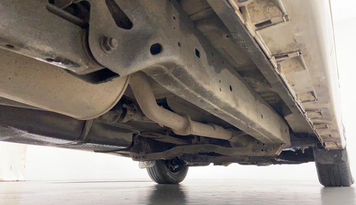 2012 Toyota Innova 2.5 GX 8 STR BS IV, Diesel, Manual, 1,13,870 km, Right Side Underbody