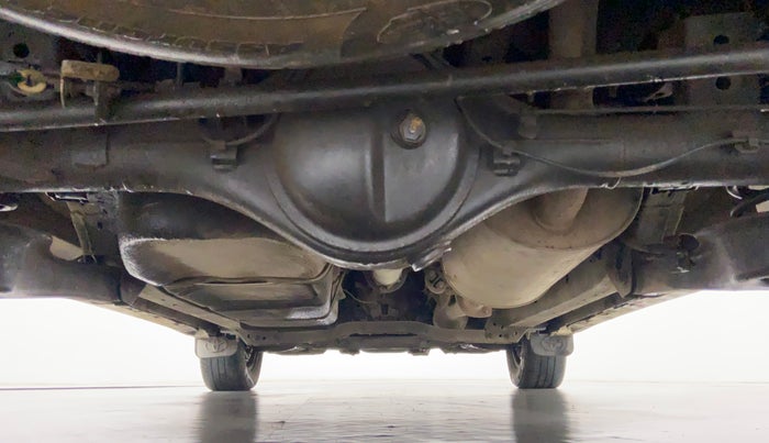 2012 Toyota Innova 2.5 GX 8 STR BS IV, Diesel, Manual, 1,13,870 km, Rear Underbody