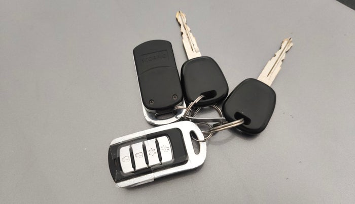 2018 Maruti Celerio VXI (O) CNG, CNG, Manual, 71,268 km, Key Close Up