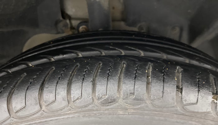 2017 Ford Ecosport TITANIUM 1.5L PETROL AT, Petrol, Automatic, 50,879 km, Right Front Tyre Tread