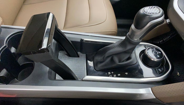 2021 Tata Harrier XZA, Diesel, Automatic, 24,437 km, Gear Lever