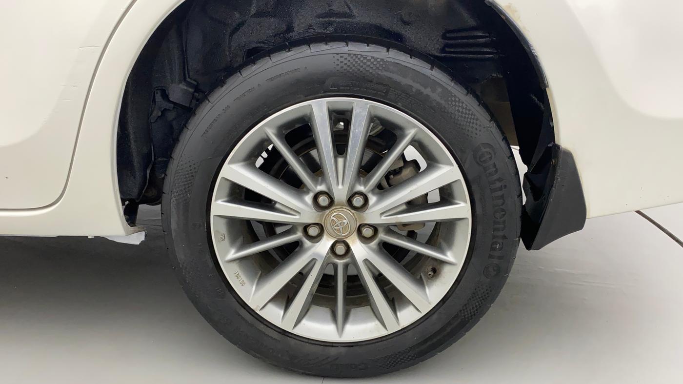 2016 Toyota Corolla Altis VL CVT PETROL, Petrol, Automatic, 1,18,478 km, Left Rear Wheel