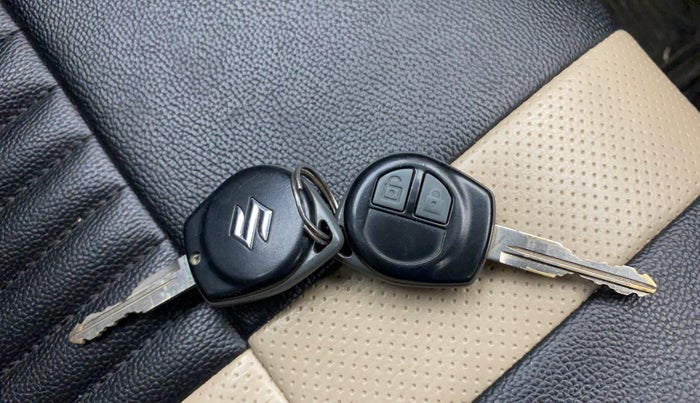 2017 Maruti Wagon R 1.0 VXI, Petrol, Manual, 52,023 km, Key Close Up