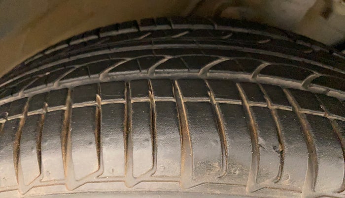 2011 Nissan Micra XV DIESEL, Diesel, Manual, 86,208 km, Right Front Tyre Tread