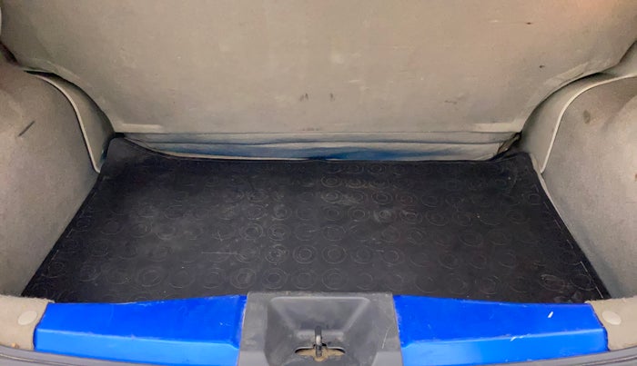 2011 Nissan Micra XV DIESEL, Diesel, Manual, 86,208 km, Boot Inside